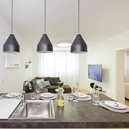 Gg Lux Apartment *