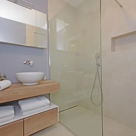 Apartment Gg Lux Makarska